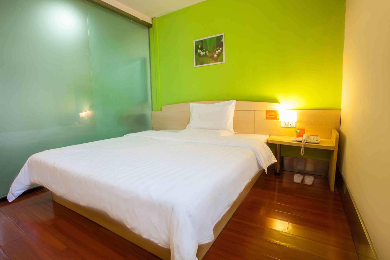 7Days Inn Wuhan Airport Panlong City Exterior photo