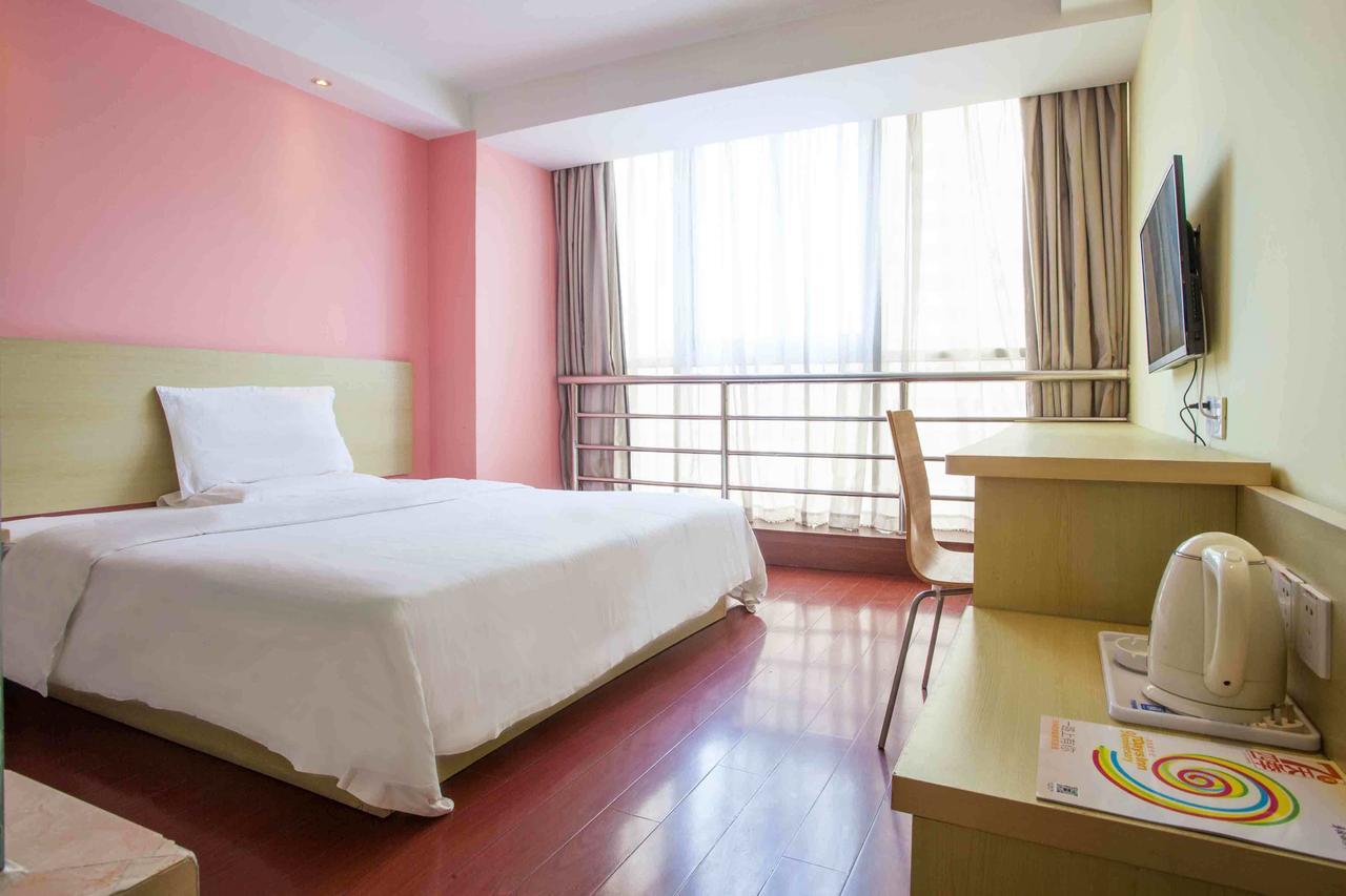 7Days Inn Wuhan Airport Panlong City Exterior photo