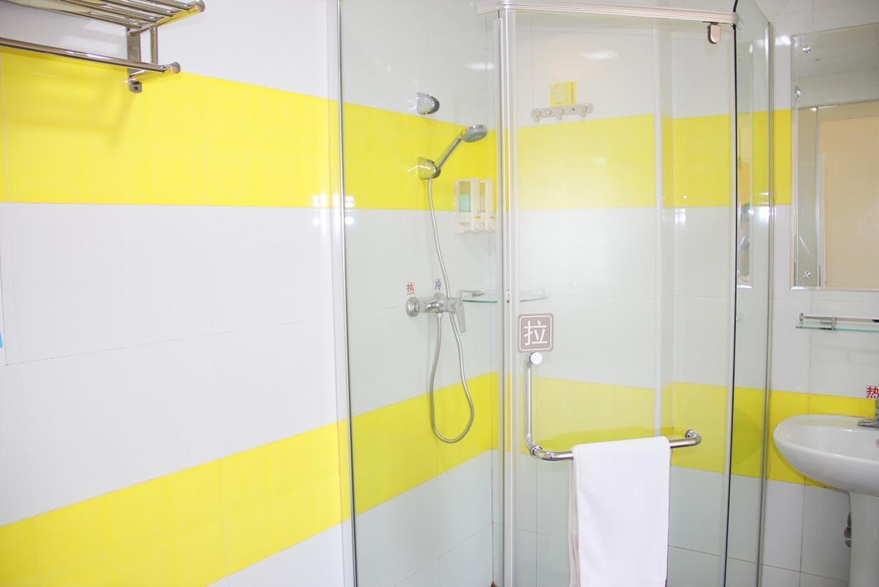7Days Inn Wuhan Airport Panlong City Exterior photo